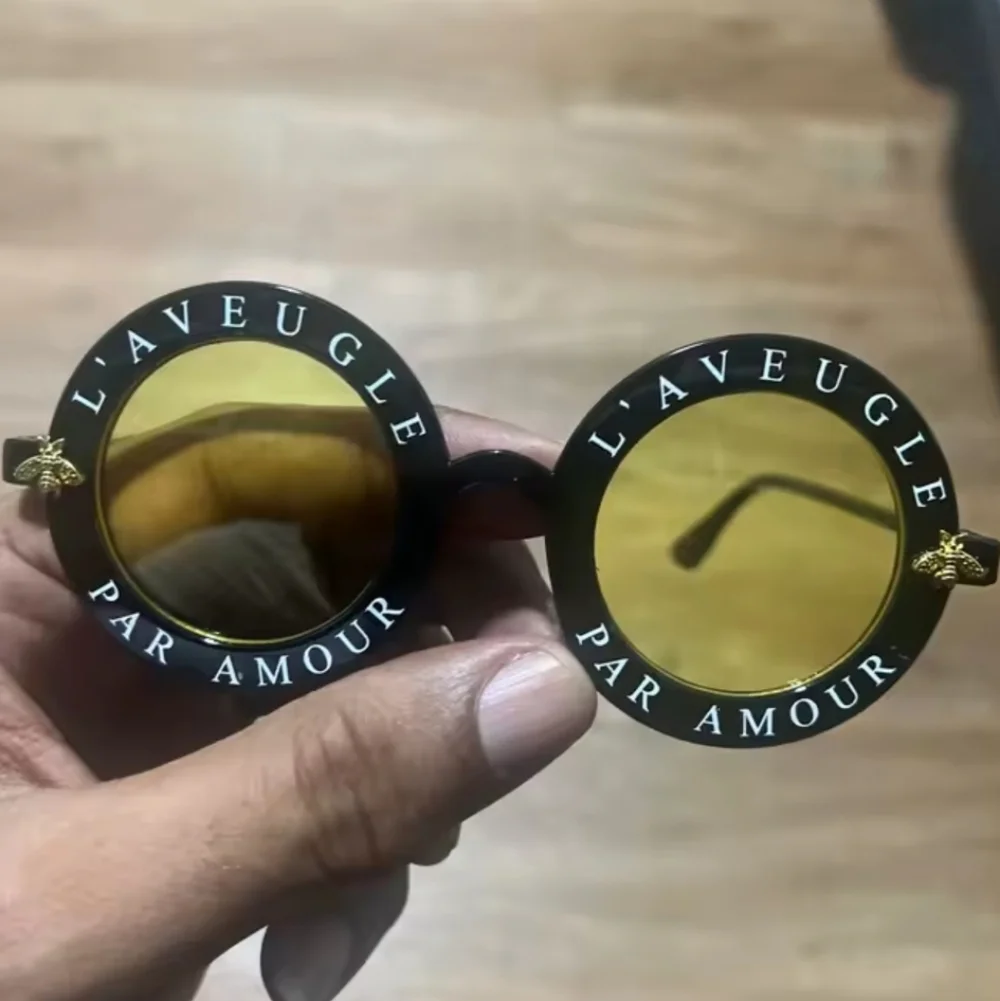 Black Round Sunglasses with Vintage Gold Bee Frames Yellow Gradient Lens Kids